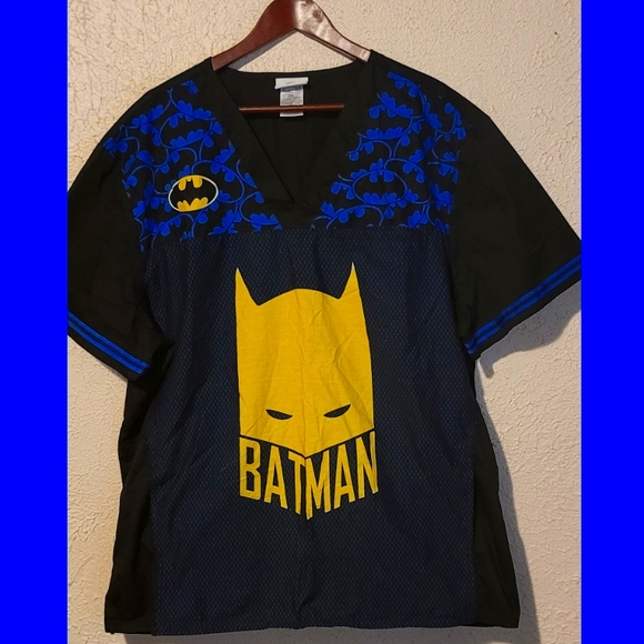 Other - Mens batman scrub top